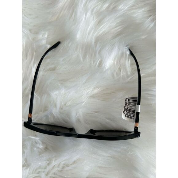 Dolce and Gabbana sunglasses DG624 53–21 black